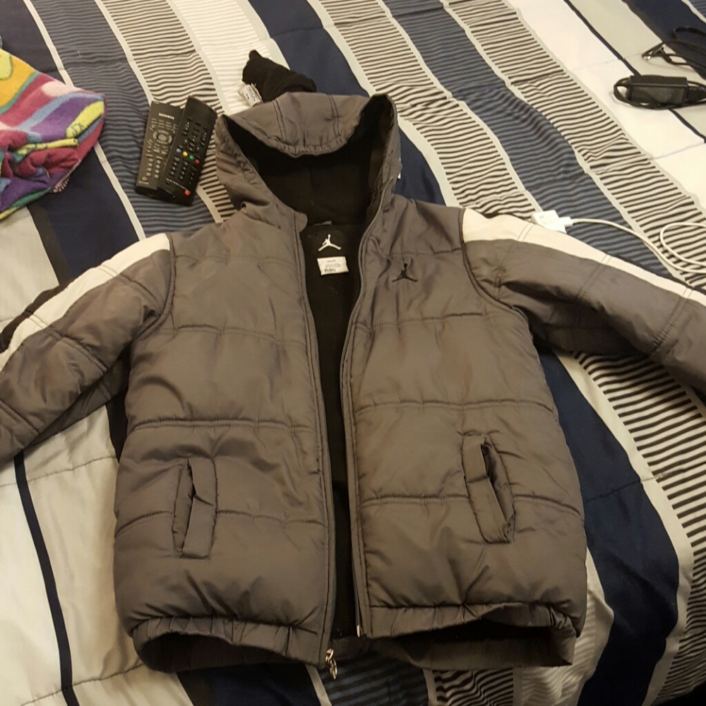 Jordan boys gray coat sized 12/14